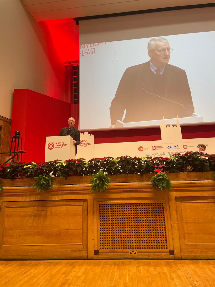 Thrilled to join the Global Innovation Summit at <a href="/QUBelfast/">Queen's University Belfast 🎓</a>. Discussed innovative strategies for economic growth and competitiveness. Together, we can drive progress and prosperity.