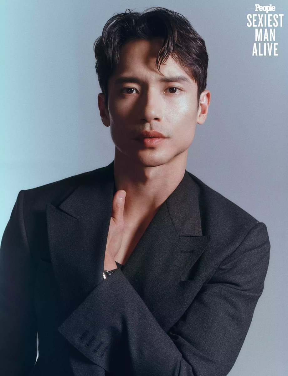 PopCrave's tweet image. Manny Jacinto for PEOPLE Magazine’s Sexiest Man Alive 2024 Issue.