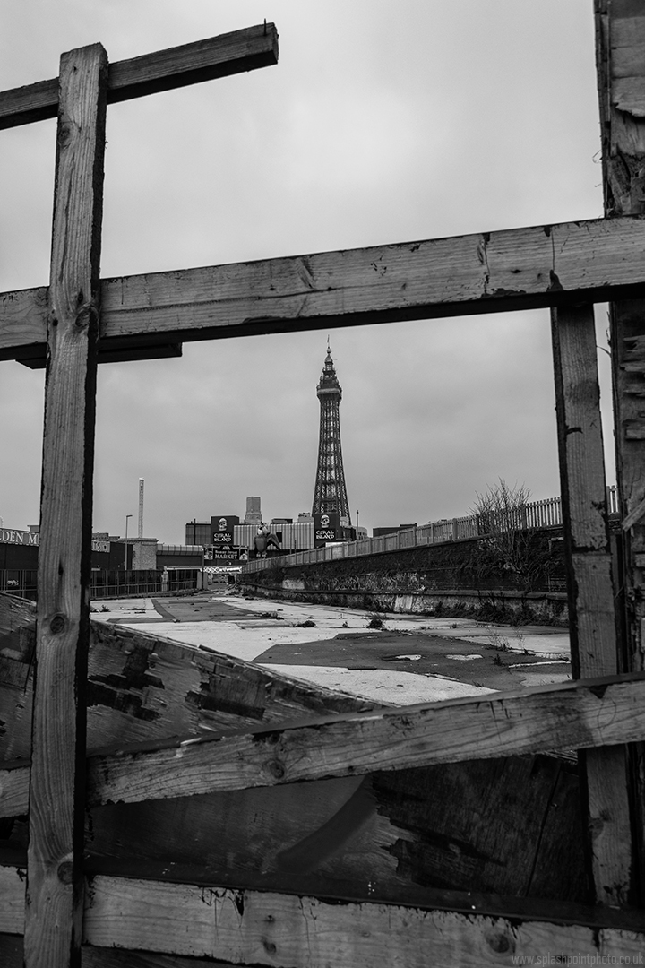 Splash_Point_'s tweet photo. There are multiple ways to view and perceive the same subject, and there are also multiple ways to force a narrative and process it differently too... and then there are British newspapers.

#photography © https://t.co/yOWxNhhwgR https://t.co/juxe5V6UuM