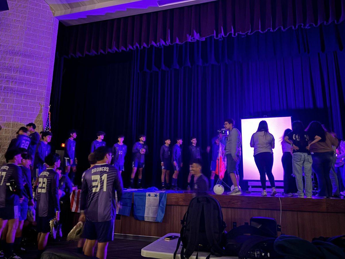 Kyle Russell tweet media