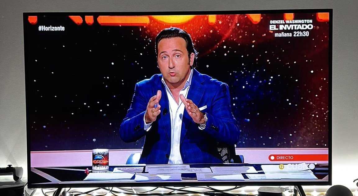 Iker ha confesado en directo que Carmen le hizo una paja con los pies. Qué grande Iker!!!!