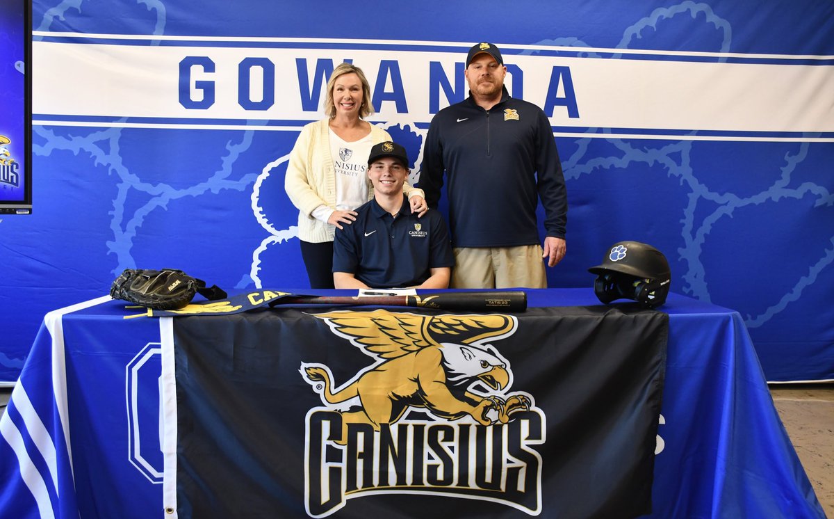 blake.h27 tweet media