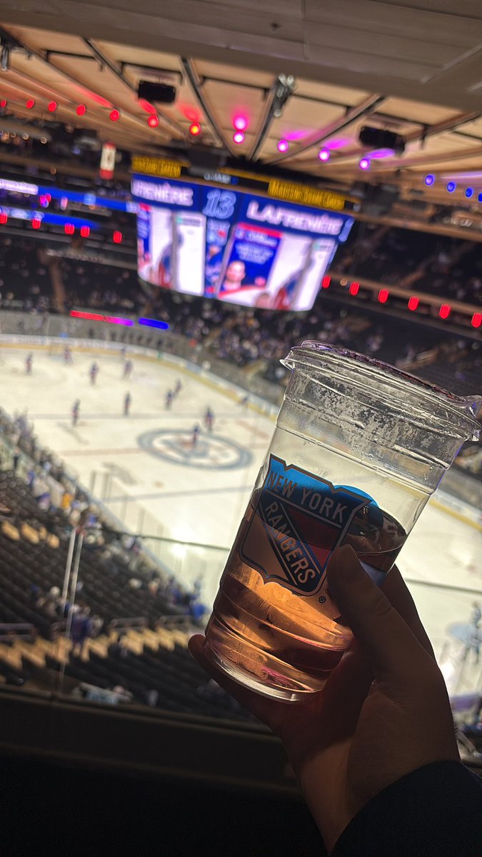 AGustafsson62's tweet photo. @NYRShotClub We’ve never been more back 💙❤️ https://t.co/pRJEibSOyX