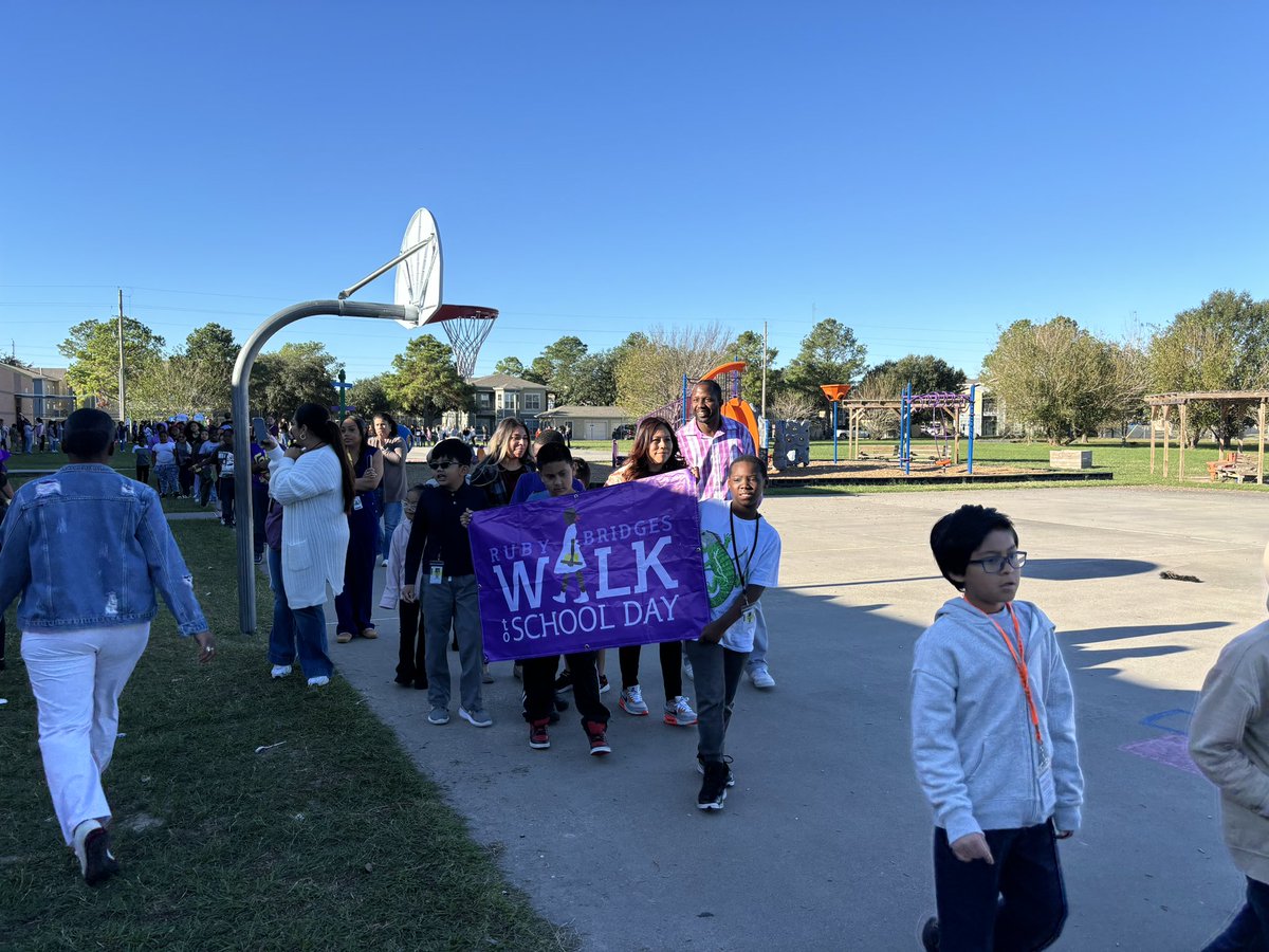 KujawaES_AISD's tweet image. What an inspiring day in 🦅 land we participated in the  Ruby Bridges Walk to School to inspire sts to make a difference and a positive change in our 🌎Fun Fact:Our AP @mbridges704 is related to her❤️ #RubyBridges #RBWalkforJustice #AldineImpact @SADubberke @AldineISD @drgoffney