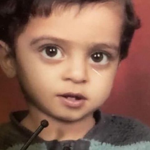 رحم الله وجهاً أحن إليه و لم اعد اراه ،رحم الله روحاً نقيه كسرني غيابها و أوجعني رحيلها، اللهم ارحم حامد واغفر له، اللهم ارحم من اشتاقت له النفس ولم يعد يربطنا به إلا الدعاء، اللهم آنسه في وحشتها وغربته واجعله في جنات النعيم