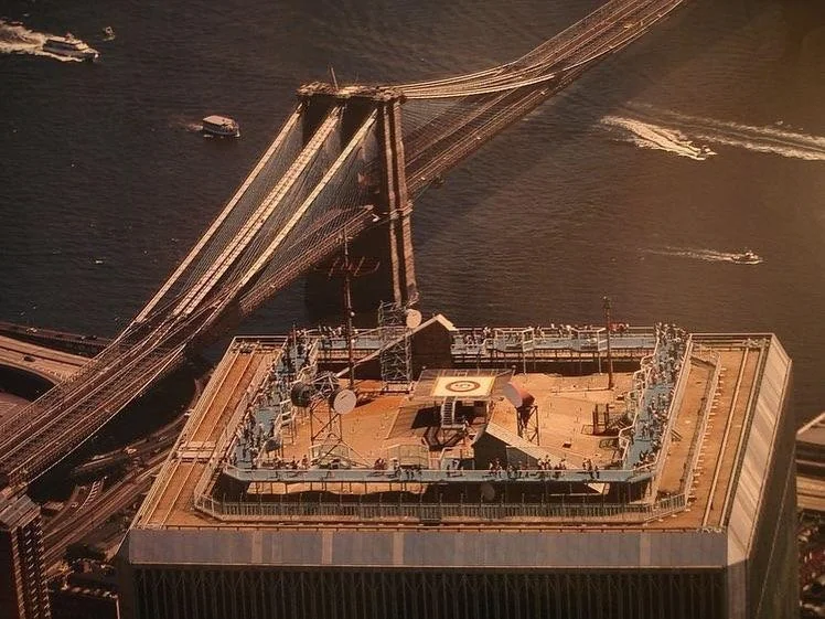 911Homepage's tweet photo. Multiple pictures of the South Tower observation deck https://t.co/ZCzrBVEPHp