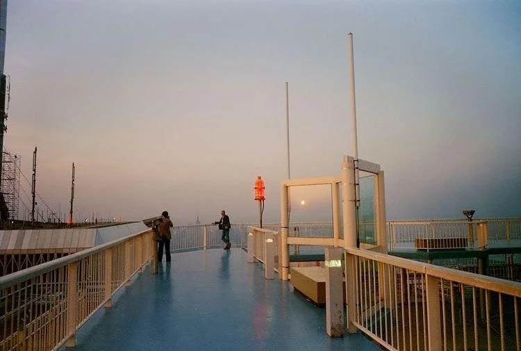 911Homepage's tweet photo. Multiple pictures of the South Tower observation deck https://t.co/ZCzrBVEPHp