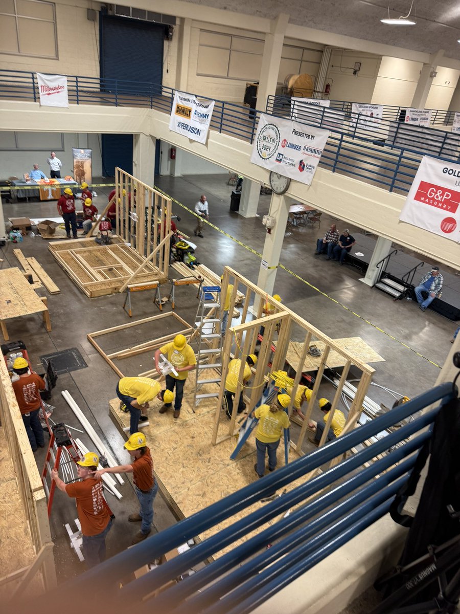 FHSconstruction tweet media
