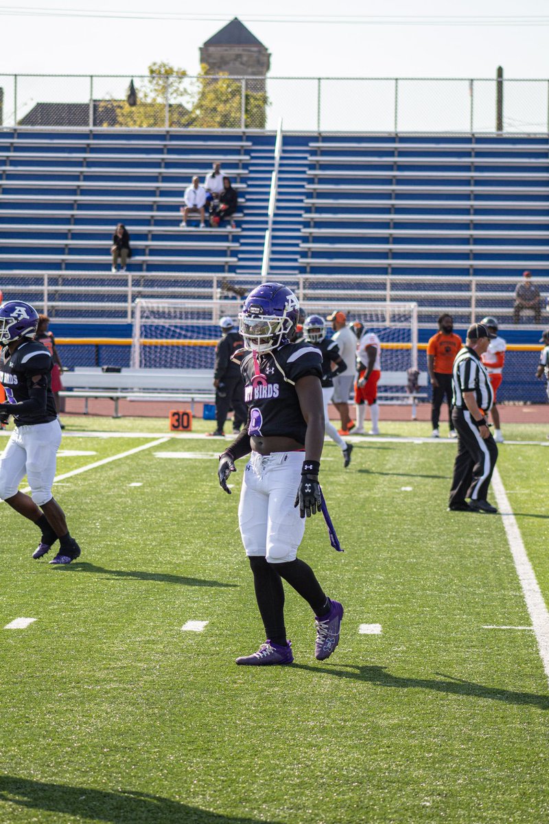 3x All CONFERENCE PLAYER!
Class of 25
4.5 SACKS
10 TFLs
50+ Tackles 
GPA: 2.2
hudl.com/v/2Qgh3U
FILM REAL INTERESTING!