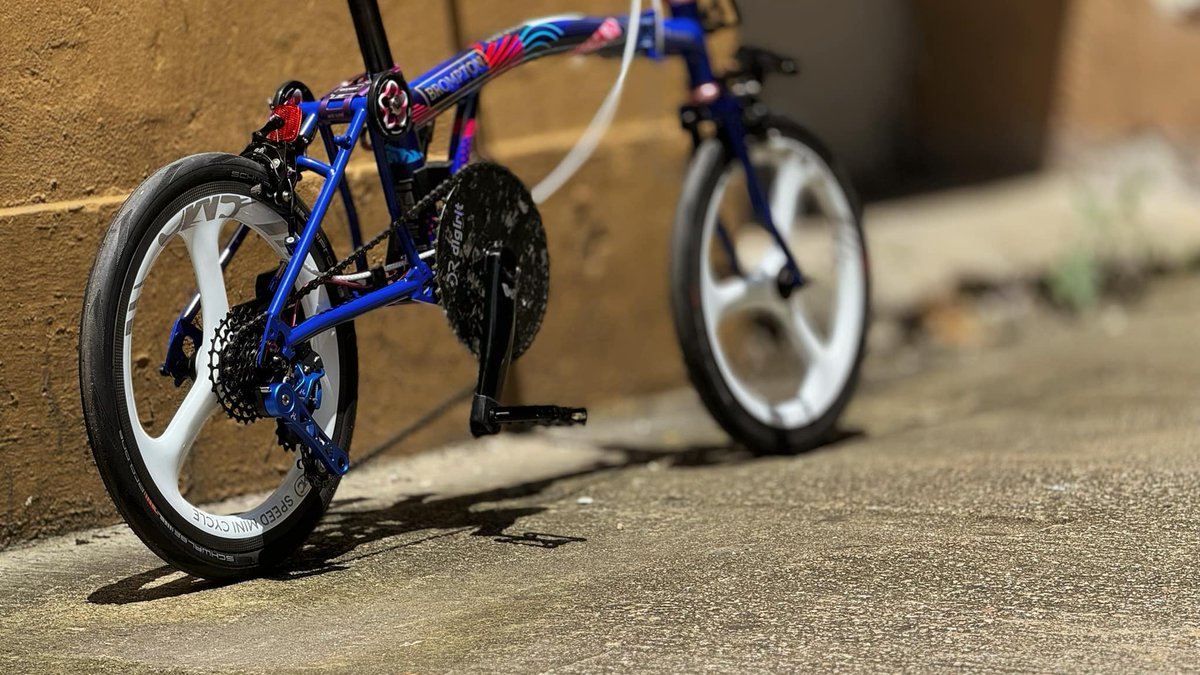 BIKEgangUK's tweet image. bikegang.store/Digirit_ChainR… 
Chameleon #Digirit carbon reinforced chainring on Team GB #Brompton 
From 香港 Brompton「精」改社 facebook.com/profile.php?id…
#BIKEgangStore #BIKEgang #BromptonLife #BromptonMODs #BromptonSociety #MyBrompton #BromptonWorldTravellers