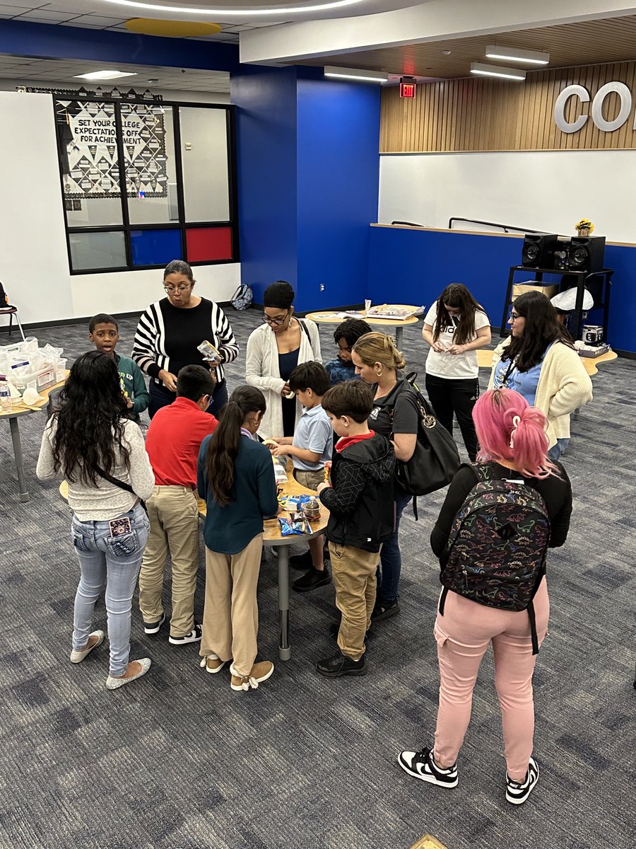 Collins Library (@collins_library) on Twitter photo Our ā¦<a href="/ExplorersCol/">Collins Elementary</a>ā© families at STEM Night grabbing supplies to build their gondola for the zip line. Who will make it all the way??? Stay tuned ā¦<a href="/MytraCunningham/">Dr. Mytra Cunningham</a>ā© for the winner. #sealife Our ā¦<a href="/ExplorersCol/">Collins Elementary</a>ā© families at STEM Night grabbing supplies to build their gondola for the zip line. Who will make it all the way??? Stay tuned ā¦<a href="/MytraCunningham/">Dr. Mytra Cunningham</a>ā© for the winner. #sealife