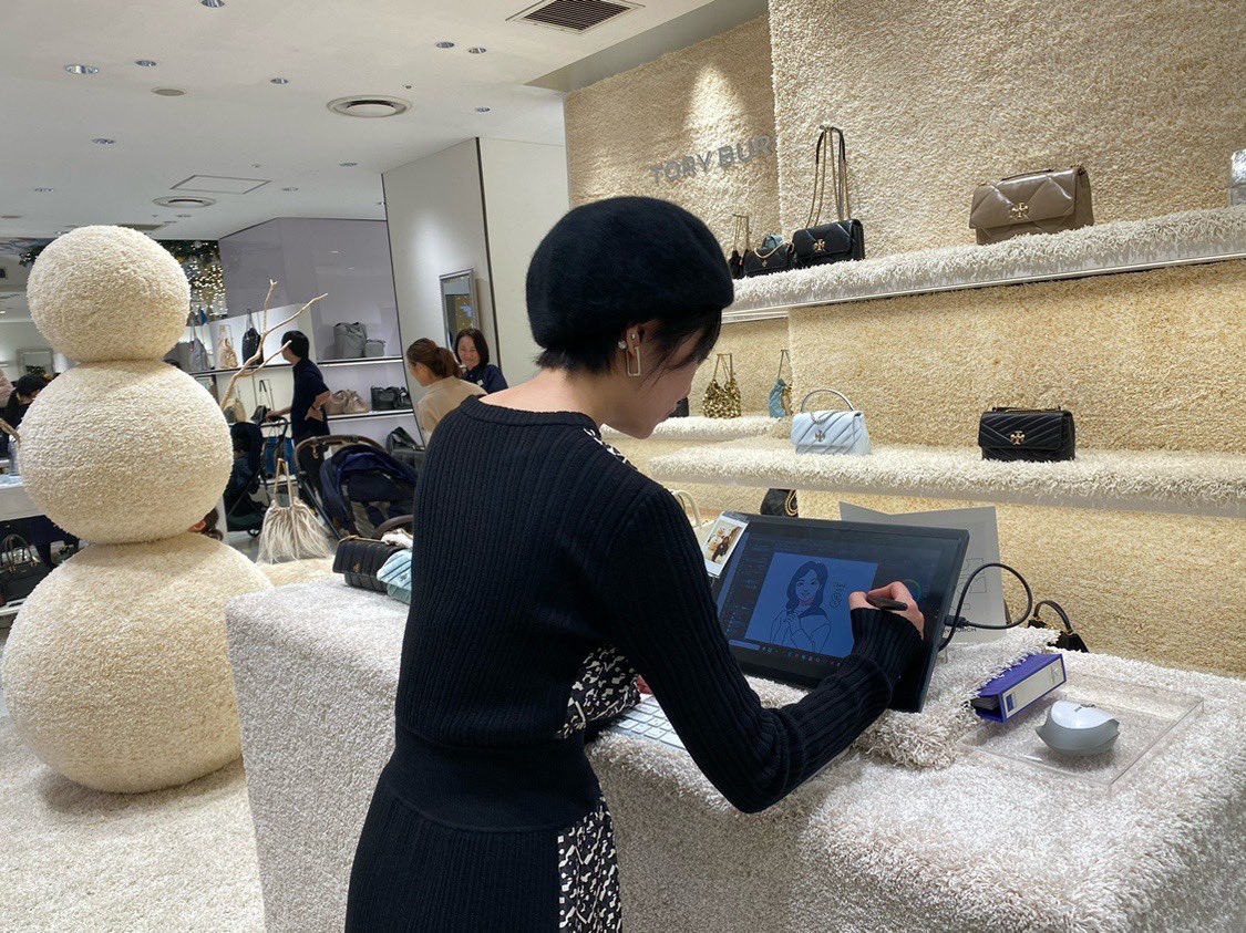 2024 11/9 先週土曜日、
新宿伊勢丹「TORY BURCH」様にて
購入者限定の似顔絵を描かせていただきました！
貴重な体験をさせていただきありがとうございました🌷

#toryburch