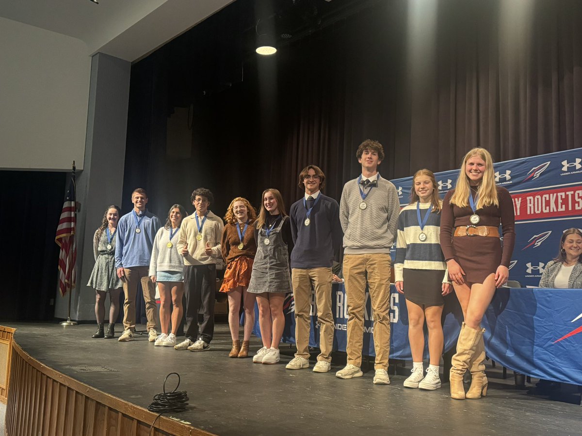 RobertDoughert5's tweet image. Bay High School fall sports banquet, girls tennis awards