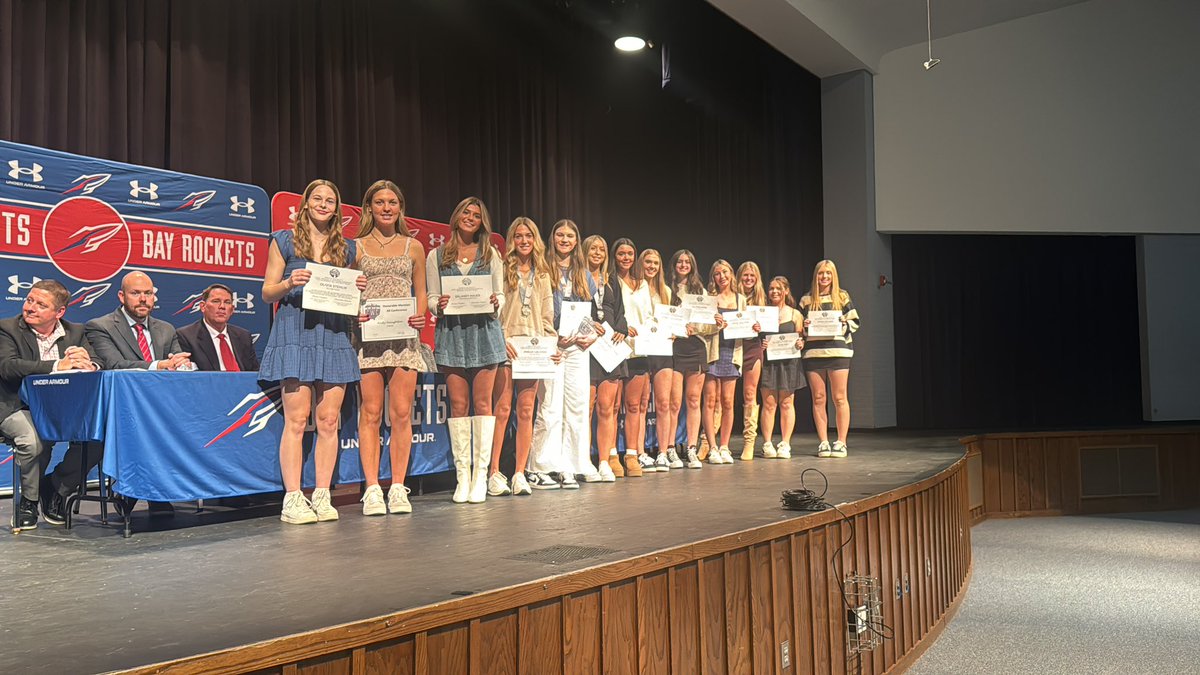 RobertDoughert5's tweet image. Fall sports banquet, girls, volleyball, all conference, and old county awards. @BayAthletics