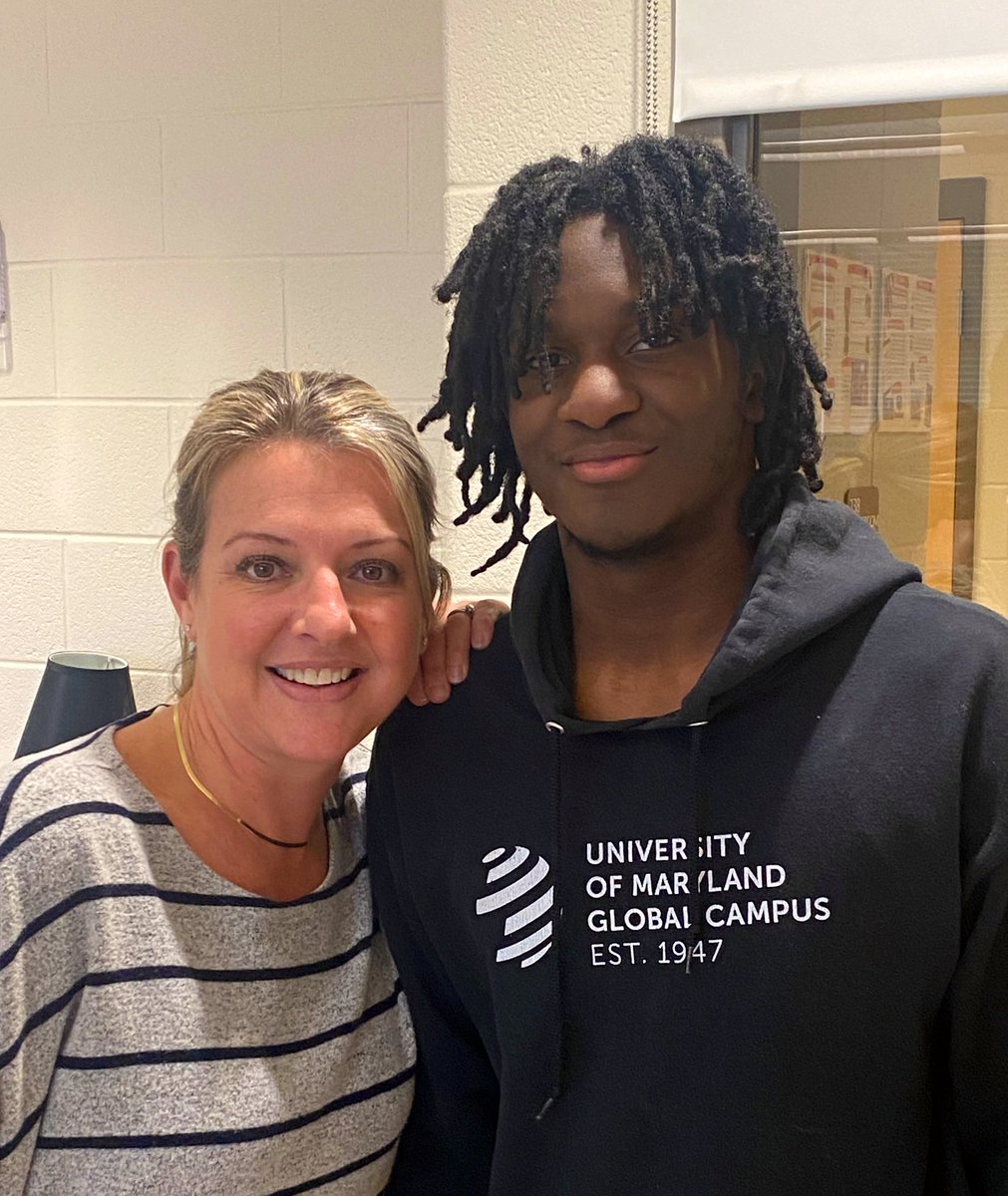 Alison Yates (@alisony8s) on Twitter photo Nothing is better than when a student comes back. So very proud of this young Man who was one of my first 6th graders <a href="/HallieWellsMS/">HallieWellsMS</a> <a href="/Cburg_Coyotes/">Clarksburg HS 🐺</a> <a href="/MsONeillScience/">Anita O'Neill</a> Nothing is better than when a student comes back. So very proud of this young Man who was one of my first 6th graders <a href="/HallieWellsMS/">HallieWellsMS</a> <a href="/Cburg_Coyotes/">Clarksburg HS 🐺</a> <a href="/MsONeillScience/">Anita O'Neill</a>