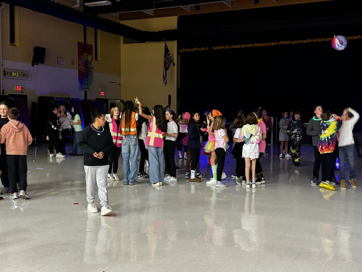 Alyson Fischer tweet media