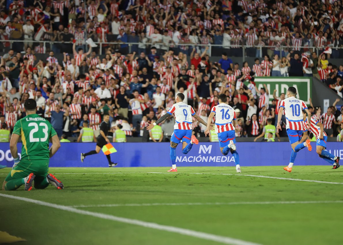 helenortizp's tweet image. Ahora Messi ya sabe quién es Tony Sanabria