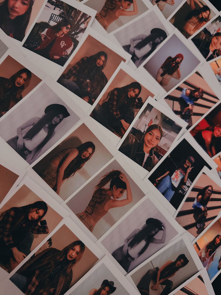 redxblackkk's tweet photo. D1 &amp; D2 freebies - Polaroid like photos (Maloi &amp; Colet)

⁃mbf, rt &amp; like
⁃1:1 ratio
⁃loc and time: TBA

Only got limited quantity, so just swing by and say hi to grab one! Kitakits! 

#BINI  #GrandBINIverse https://t.co/bLlS6AcDzs