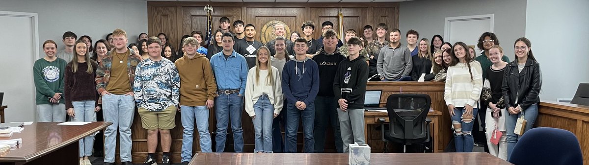 We were honored to welcome the senior class of Geraldine High School to Circuit Court this week! #bulldogs