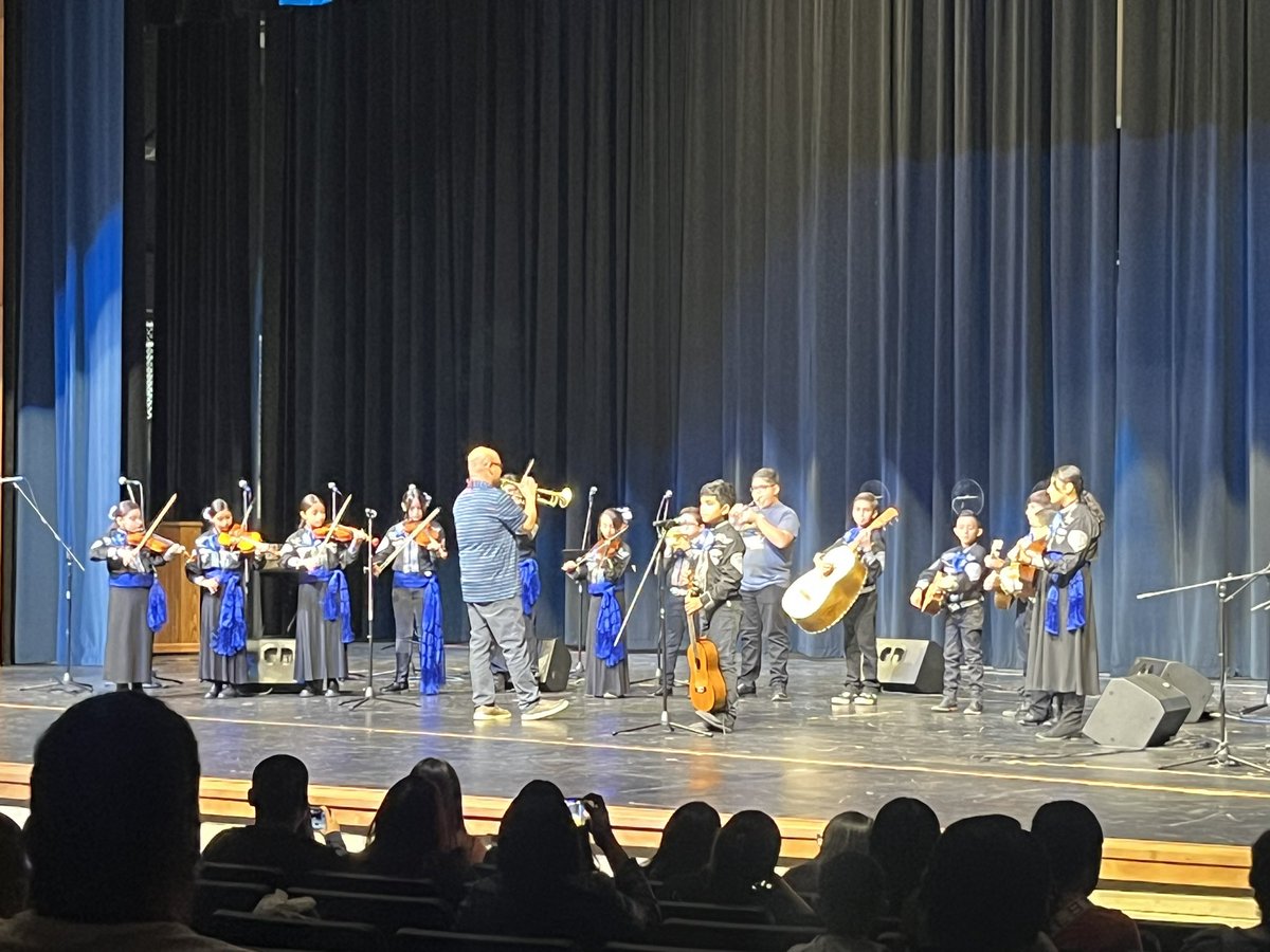 Thank you <a href="/NISDFisher/">Fisher Elementary</a> for letting us enjoy your students tonight at our Mariachi Concert! #FAMILY <a href="/NISDJay/">John Jay High School</a> <a href="/NISDJaySEA/">John Jay SEA</a>