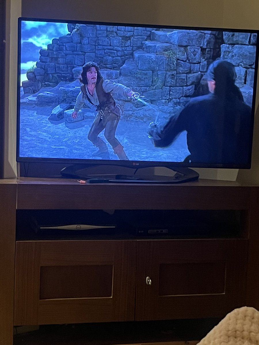 Sittingfrontrow's tweet photo. Tonight’s viewing was a walk down nostalgia lane!
Always a pleasure to watch @TheGiant46 in his greatest role! https://t.co/5CwVKVV6da