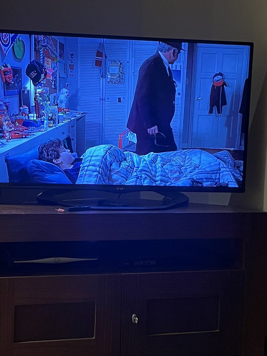 Sittingfrontrow's tweet photo. Tonight’s viewing was a walk down nostalgia lane!
Always a pleasure to watch @TheGiant46 in his greatest role! https://t.co/5CwVKVV6da