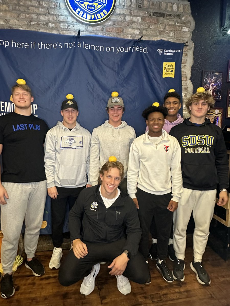 patrick_hoff11's tweet image. #LemonTopChallenge #GoJacks
@AlexsLemonade @NM_Financial