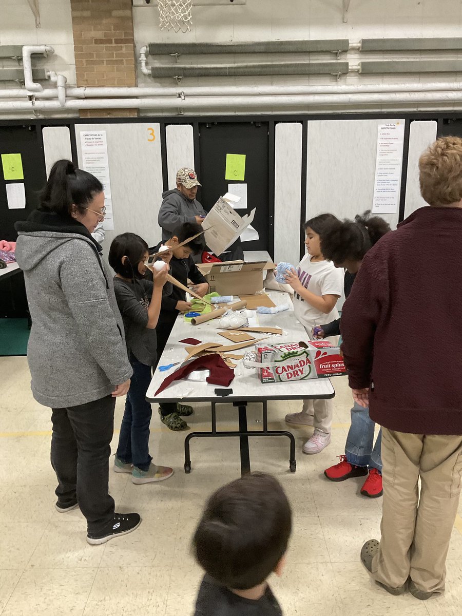 Piper School (@d100piper) on Twitter photo Creativity is flowing at Piper’s Art & Literacy “Task Party”! #wearepiper #somospiper <a href="/epipersimpson/">Eileen Piper-Simpson she/her/hers</a> #d100inspires #d100inspira Creativity is flowing at Piper’s Art & Literacy “Task Party”! #wearepiper #somospiper <a href="/epipersimpson/">Eileen Piper-Simpson she/her/hers</a> #d100inspires #d100inspira