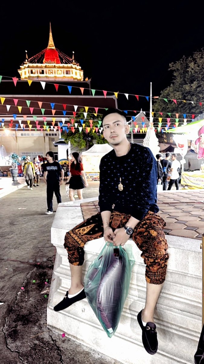 ในรอบ 10 ปีที่หัวเกรียน 😆😆
#ราม2 #บางแก้ว #บางนา #บางพลีสมุทรปราการ ผมผู้ชายแท้ชอบผู้หญิง