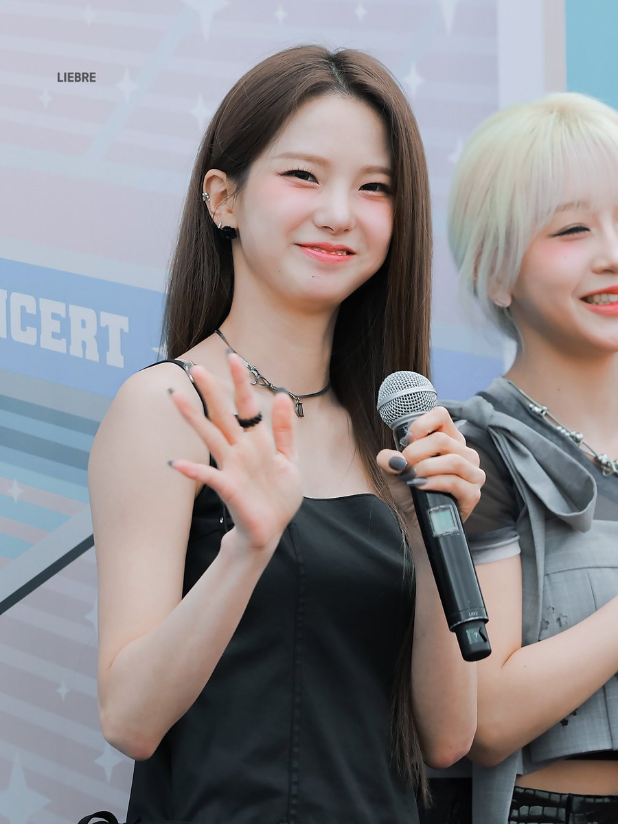 liebre_0812's tweet photo. 241019 드림콘서트 미팬 HQ

💌🩵
#최유진 #유진 #ユジン #CHOI_YUJIN #Yujin #Kep1er #케플러 #ケプラー https://t.co/SoKXKy9UPT
