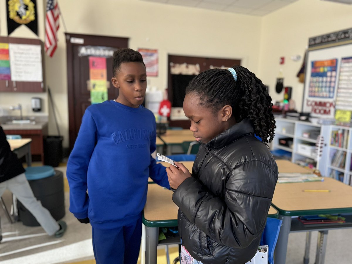 missgoldman19's tweet image. Quiz Quiz Trade! A favorite in our class! Cooperative learning with movement.
@KaganOnline @ClassroomChamps @mazdzer @PSDRI_Schools @PawtSchlsonRIse #learning #bettergetsbetter #kagan #classroomchampions #mazdzerchamps