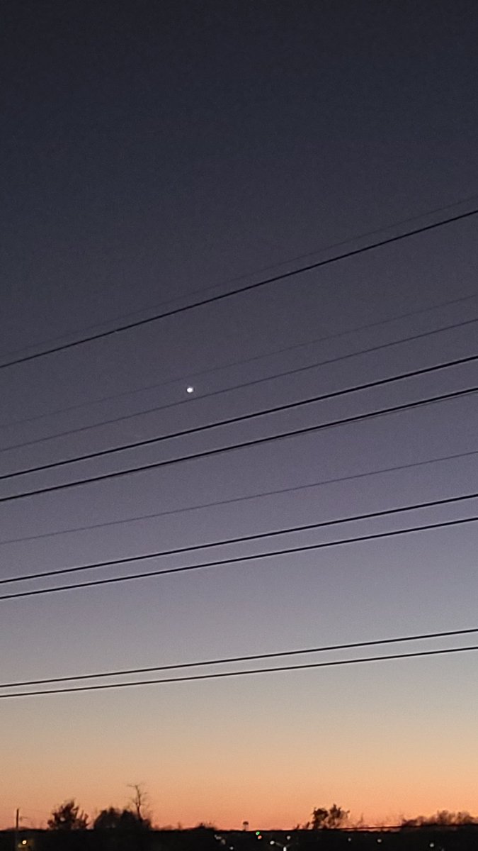 Stars outside my house. #startinganew #newadventures #stargazing #twinflamesunion #aura #bepatient #induetime