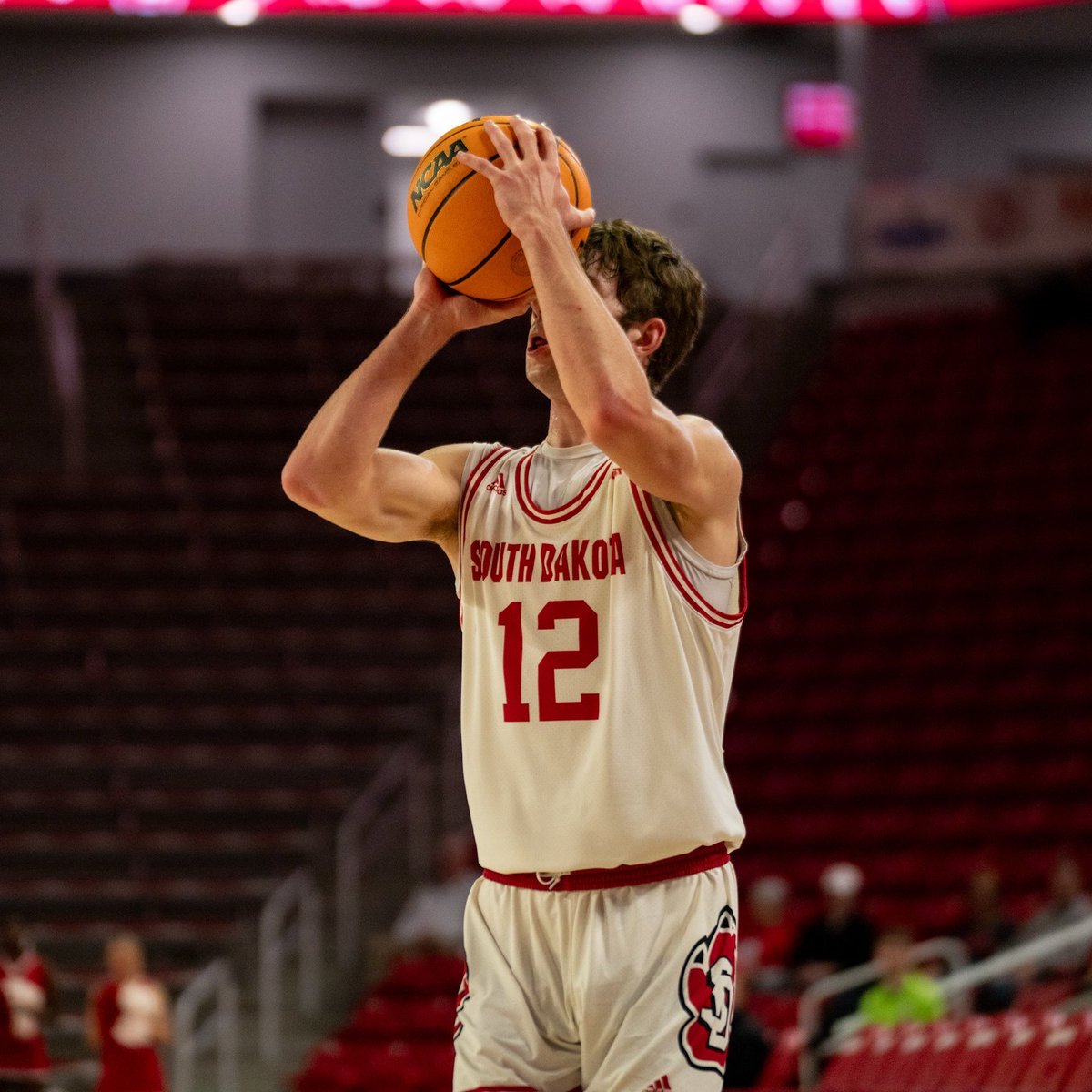 South Dakota Men's Basketball (@sdcoyotesmbb) on Twitter photo 5️⃣ straight games in double-figures for <a href="/isaacjbruns/">Isaac Bruns</a>!
First half stats » 15 pts // 7-10 FGs // 3 rebs
#GoYotes x #WeAreSouthDakota 5️⃣ straight games in double-figures for <a href="/isaacjbruns/">Isaac Bruns</a>!
First half stats » 15 pts // 7-10 FGs // 3 rebs
#GoYotes x #WeAreSouthDakota
