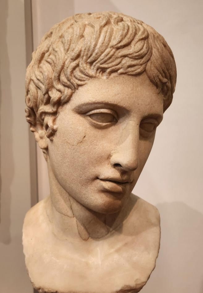 The latest episode of my Fantasy #podcast can be found here podbean.com/eas/pb-db6mb-1… or wherever you find your podcasts. Come and explore an imaginary land with me!