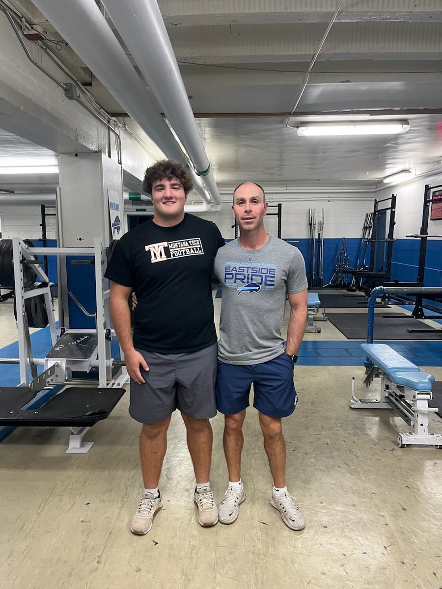 Schafer, a standout 3-year starter and team captain for the Bison, has been a  prime example of leadership both on the field and in the weight room.  Schafer is set to take his talents to Montana Tech. The Bison are incredibly proud of him and all that he’s accomplished. 🦬 ⚒️