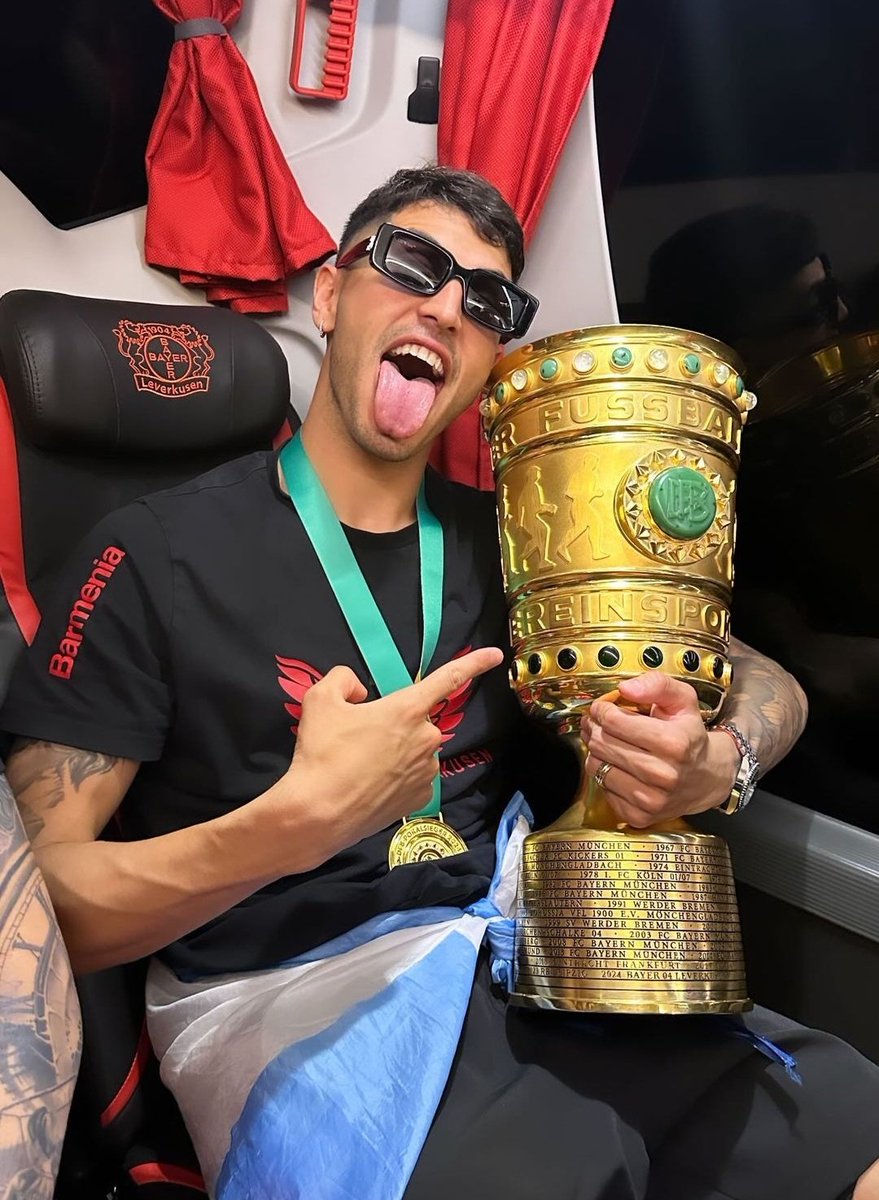 Pidanle perdón a Exequiel Palacios.