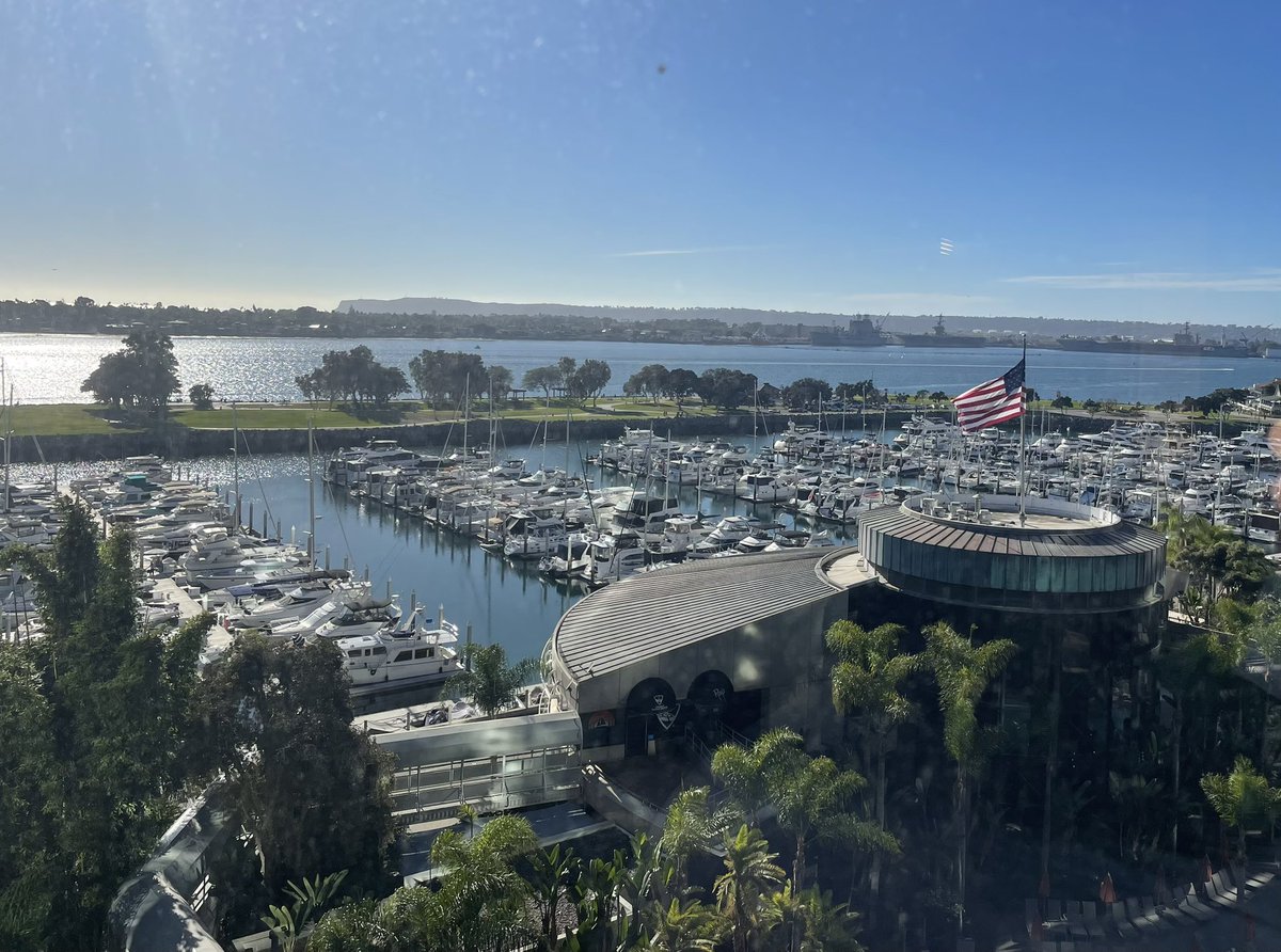 ✅ Wonderful weather in SD
✅ Hotel with a view 
✅ Badge picked up <a href="/AASLDtweets/">AASLD</a> 
✅ Ready for #TLM24❗️
Can’t wait to see my friends and meet new ones!