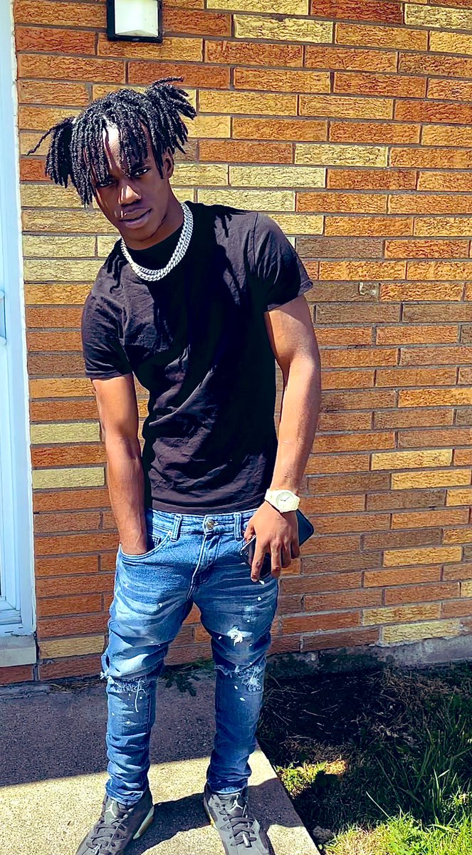 compodasavage4's tweet image. I know you see how 👁️ Glo 🤎✨ #throwback #jaycompo