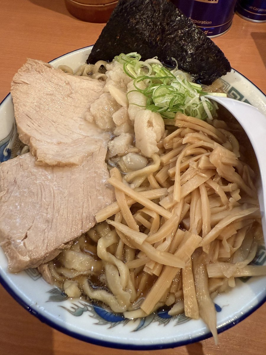 LxxM17nExD's tweet photo. ケンチャンラーメン🍜
小盛り今日はメンマ増し🤤🤤

#ケンチャンラーメン 
#山形
 #ラーメン
 #Leo
#飲み放題
 #モンテディオ山形 
#行くぞJ1 https://t.co/SBMbqn1iTY