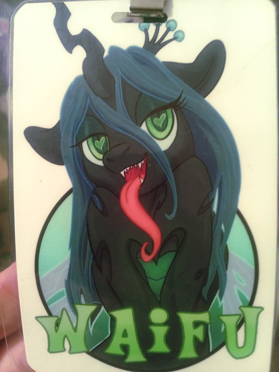 TheTamers12345's tweet image. This was the first thing sent to me after opening a PO box
#MyLittlePony #Chrysalis