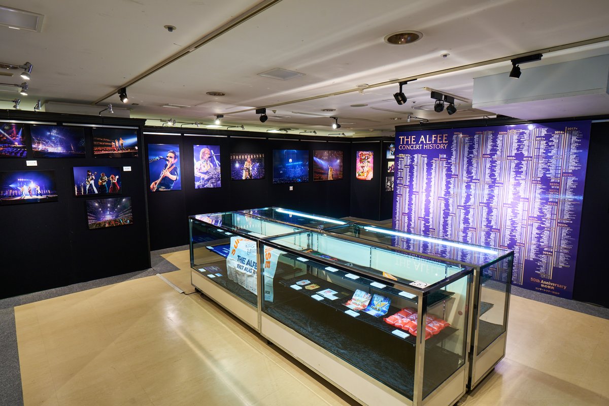 oricon's tweet photo. デビュー50周年記念「THE ALFEE展」
西武渋谷店でスタート❗️愛知・埼玉でも予定

『THE ALFEE’S LEGACY ～50年の足跡～』
衣装やギターなど貴重な展示で50年を回顧

メンバーの音声ガイド、顔はめパネル、
アルフィーと一緒に写真を撮れるスポットも🎸
https://t.co/ngg2KopzMN

#THEALFEE https://t.co/hbvqUEOw4p