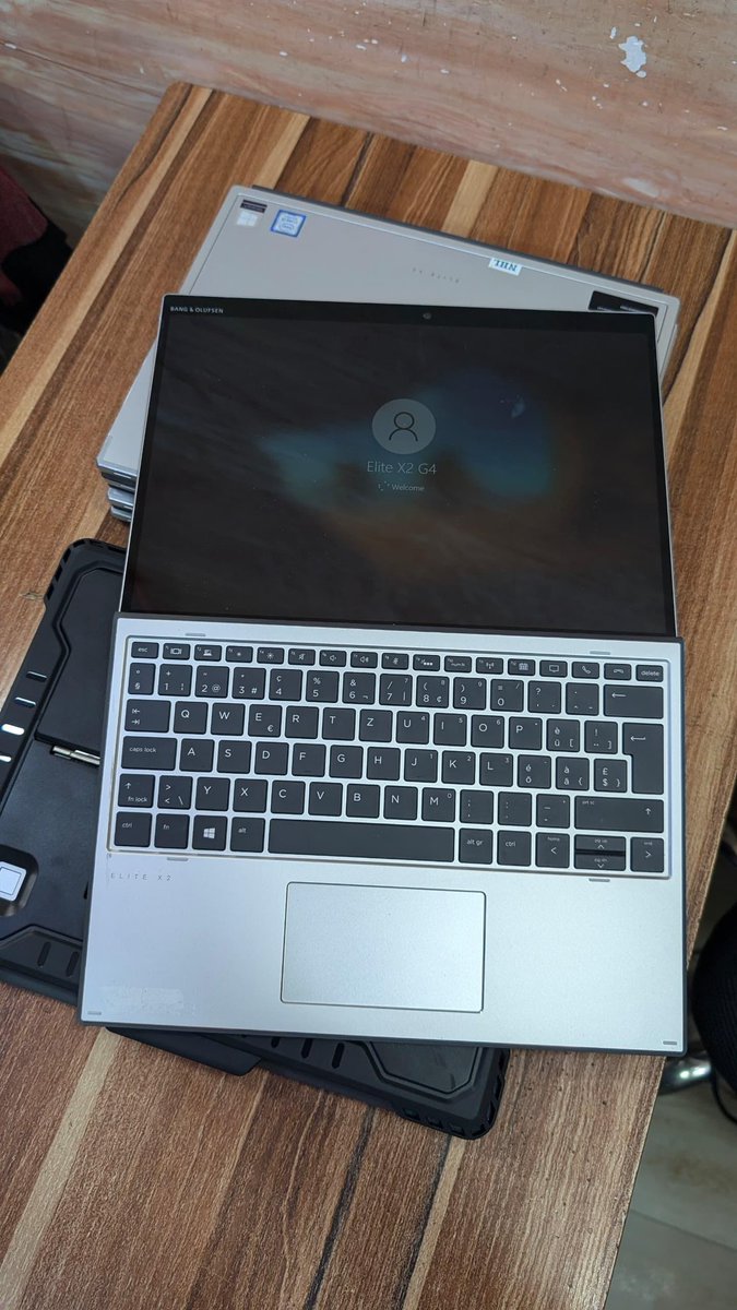ejike_miguel's tweet image. HP elite x2 G4
Intel core i5 -8265U
256 SSD 8gb ram
Touch screen
Keyboard light
8th Gen ‼️
Face iD fingerprint ❗
Pen 🖊️ available
@#520k🇺🇸