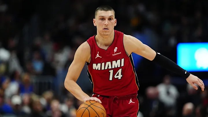 Underdog Sports Analytics on X: "Tyler Herro under 6.5 assists (-115 bet365) - hit in 16/L20 (80%) without butler last season - hit in 10/L12 with rozier last season - hit in