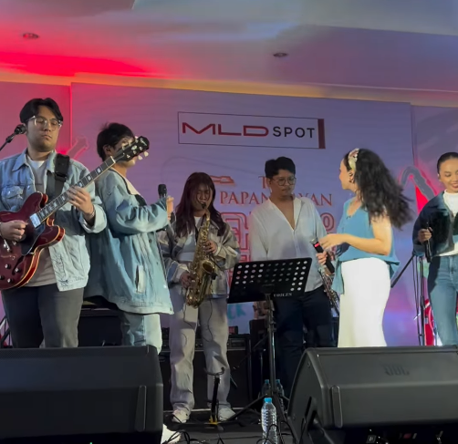 SenjienOfficial's tweet photo. performance at @tpjazzfest ✨ #senjien https://t.co/H0eUnlyn6x