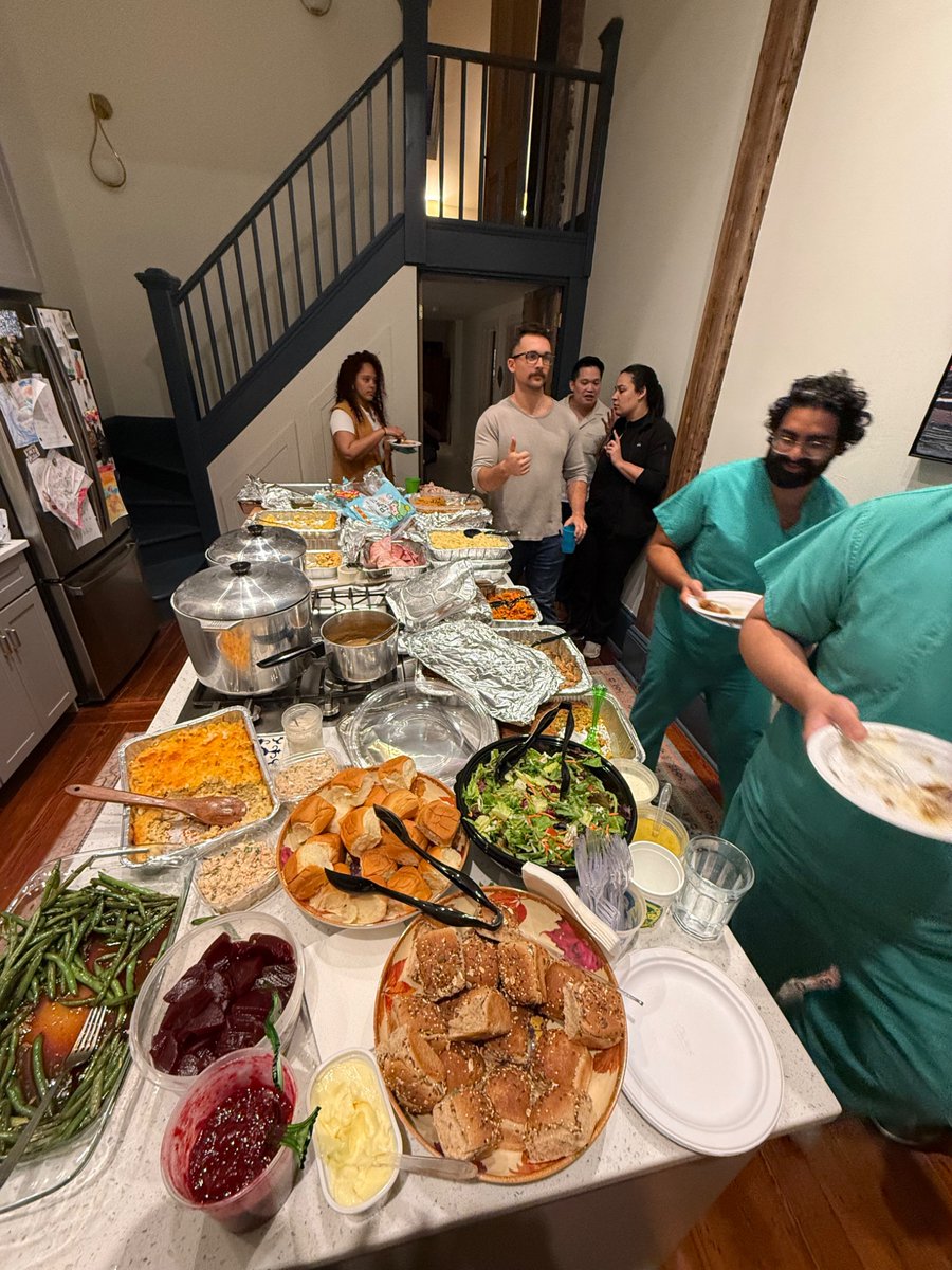 It’s sonosgiving in New Orleans! Residents and Faculty came together for a Thanksgiving meal and ultrasound games 🦃