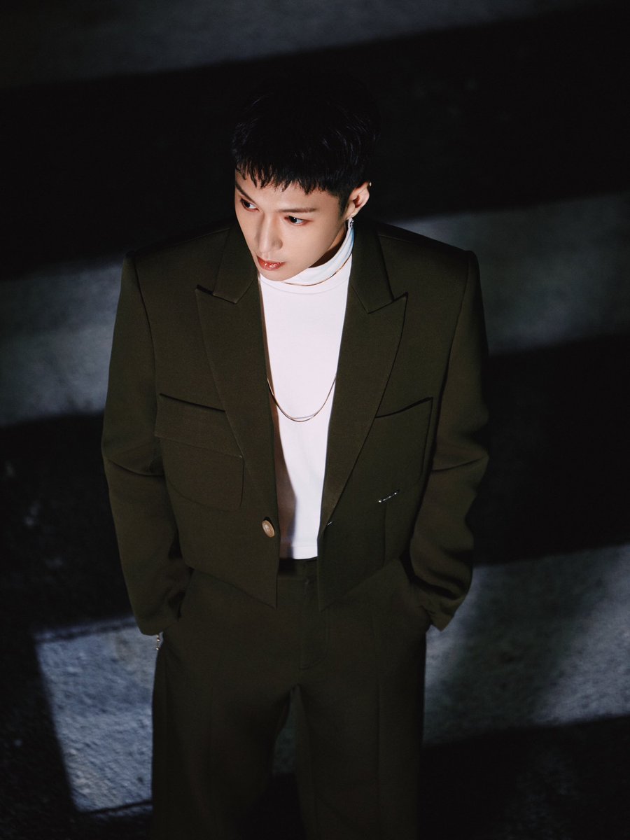 lay_studio's tweet image. 「𝙒𝙝𝙚𝙧𝙚 𝙬𝙚 𝙜𝙤𝙣𝙣𝙖 𝙩𝙪𝙧𝙣」
𝑳𝒐𝒗𝒆, always on the way.🔛

@layzhang digital single 𝑾𝒉𝒂𝒕 𝑨𝒃𝒐𝒖𝒕 𝑳𝒐𝒗𝒆 released.
#LAY #LayZhang #WhatAboutLove