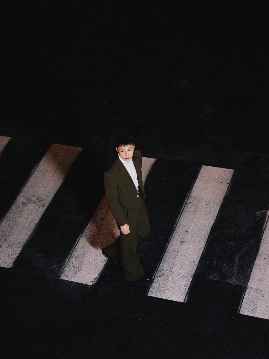 lay_studio's tweet image. 「𝙒𝙝𝙚𝙧𝙚 𝙬𝙚 𝙜𝙤𝙣𝙣𝙖 𝙩𝙪𝙧𝙣」
𝑳𝒐𝒗𝒆, always on the way.🔛

@layzhang digital single 𝑾𝒉𝒂𝒕 𝑨𝒃𝒐𝒖𝒕 𝑳𝒐𝒗𝒆 released.
#LAY #LayZhang #WhatAboutLove