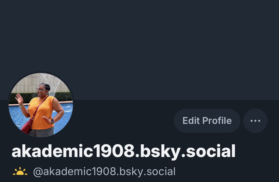 akademic1908's tweet photo. @FlavorFlav @akademic1908.bsky.social, professor, new to 🦋 https://t.co/eNumE5jPGw