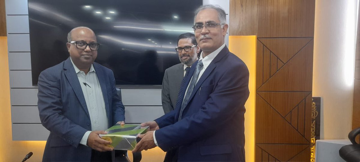 A call on meeting with #Secretary, #MoWR, #Bangladesh at his office in #Dhaka. <a href="/CWCOfficial_GoI/">Central Water Commission</a> <a href="/DoWRRDGR_MoJS/">Ministry of Jal Shakti, DoWR, RD&GR, GoI</a>