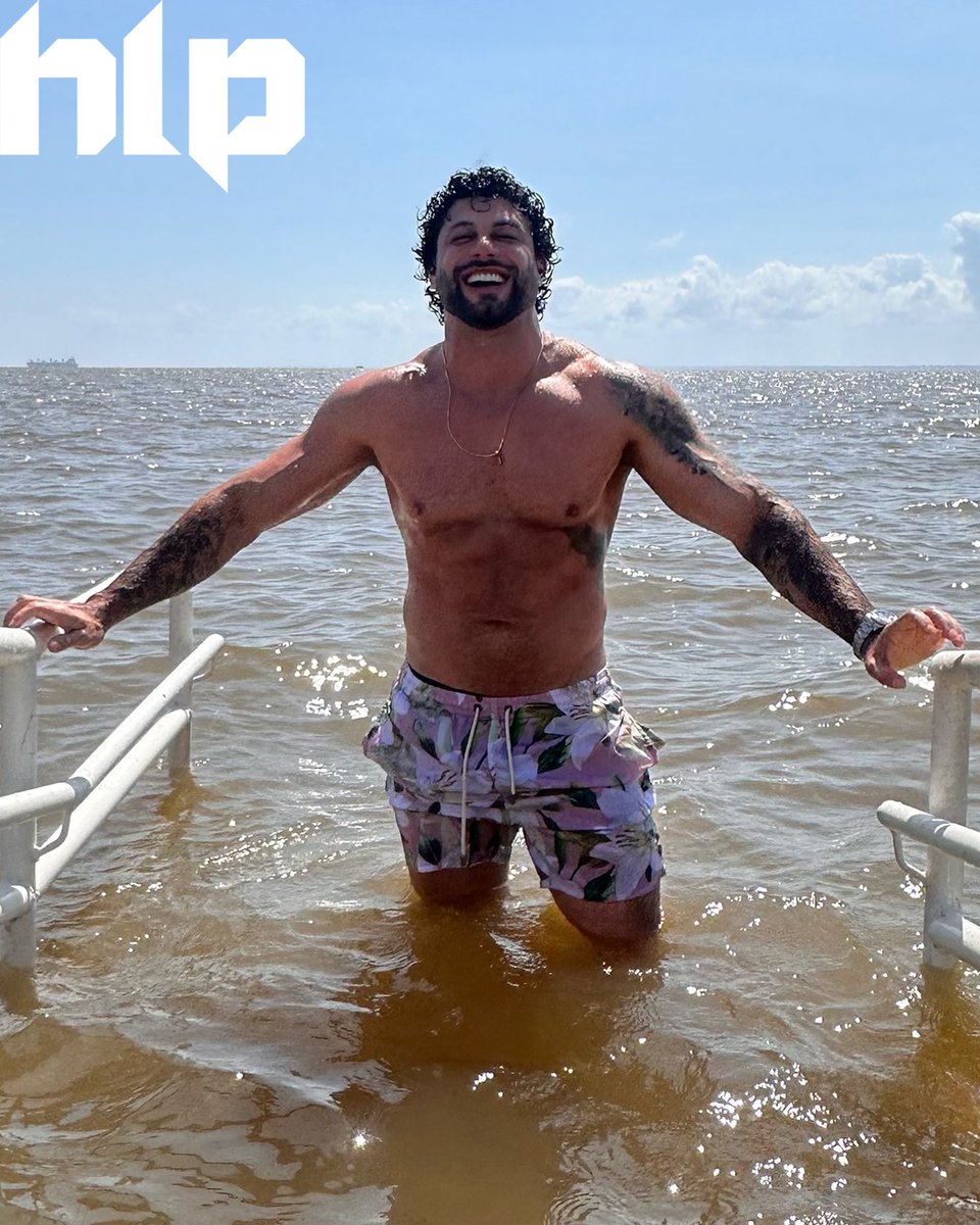 homensdelinguap's tweet photo. What about these wonderful photos of @jesusluz1 Jesus Luz on the Amazon River?💥💥
#jesusluz #brazilian 🇧🇷
#dj #model #artist
#photography
#macapa #amapa #rioamazonas #brasil #brazil
#homensdelinguaportuguesa https://t.co/TAnIadGAsP